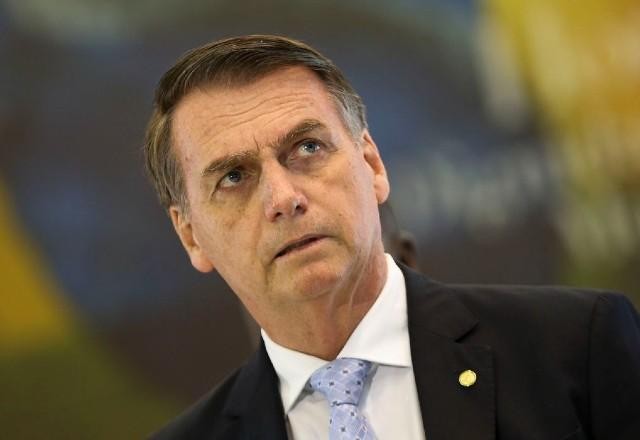 Imagem da noticia Justiça determina que UOL exclua reportagens sobre imóveis dos Bolsonaro