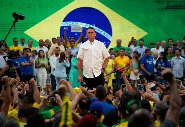 Imagem da noticia Indícios de crimes: inquéritos da PF que têm Bolsonaro como alvo estão perto do fim