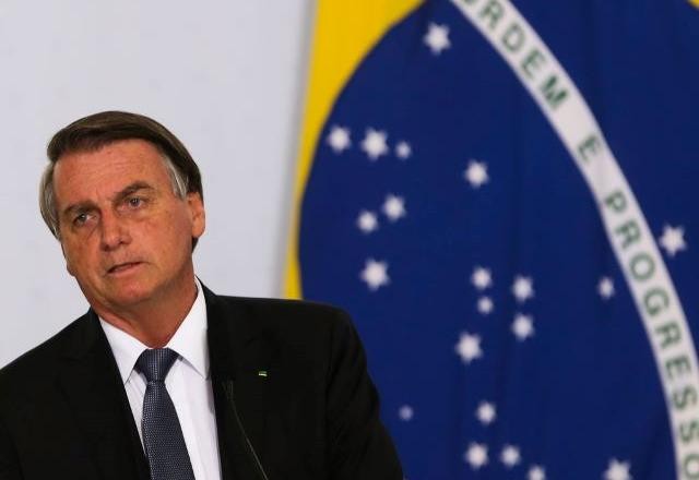 Imagem da noticia Após liberação, Bolsonaro reafirma que não vacinará filha contra covid
