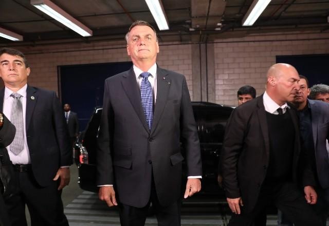 Imagem da noticia Bolsonaro promete respeitar resultado das urnas: "quem tiver mais voto leva"
