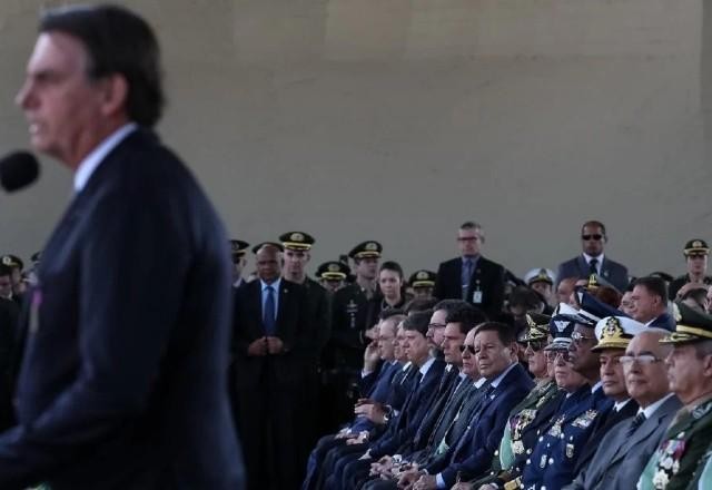 Imagem da noticia Denúncias abalam imagem, mas não devem afetar candidatura de militares