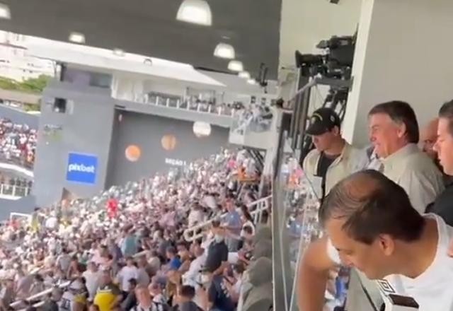 Imagem da noticia Bolsonaro é vaiado por parte dos torcedores em jogo do Santos, na Vila
