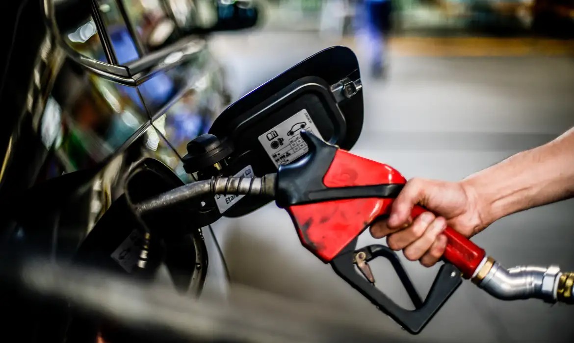 Imagem da noticia Congresso conclui combustível do futuro, que muda mistura do etanol e gasolina
