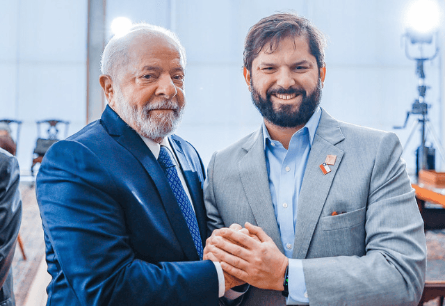 Imagem da noticia Lula no Chile: encontro com presidente acontece em meio a discordância com reeleição de Maduro