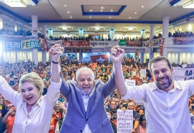 Boulos e Marta oficializam chapa à prefeitura de São Paulo em evento com Lula