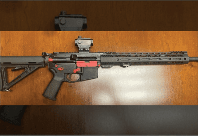 Imagem da noticia Brasileiros ligados ao PCC são acusados de tráfico de armas e drogas nos Estados Unidos