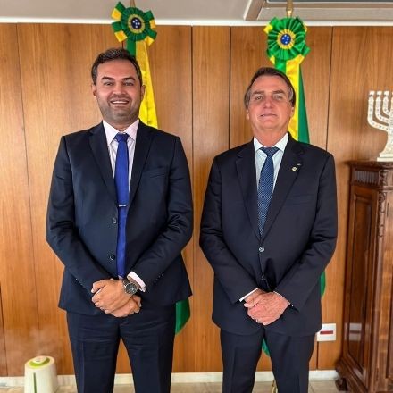Imagem da noticia Bolsonaro pede autorização para receber visitas contínuas de vice-presidente do PL