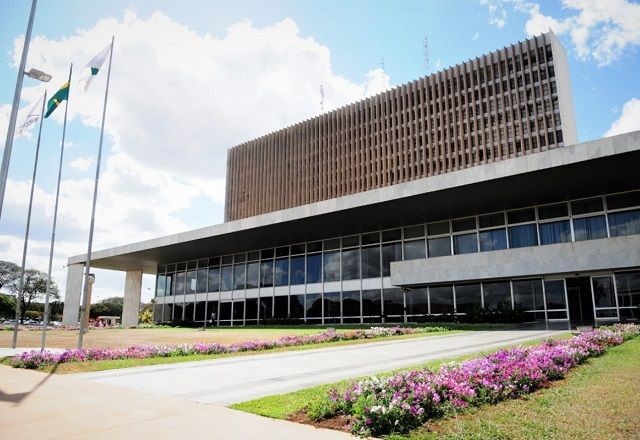 Imagem da noticia Norma que altera posse de governador e deputados do DF para 6 de janeiro entra em vigor