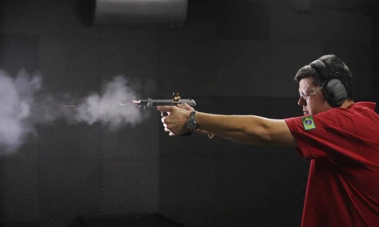 Imagem da noticia Especialista aponta falha do governo ao não lançar programa de recompra de armas