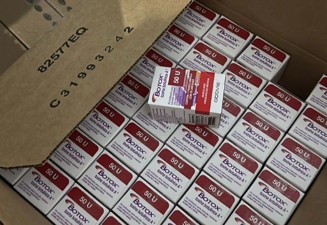 Imagem da noticia Polícia recupera carga milionária de botox roubada no aeroporto de Guarulhos (SP)