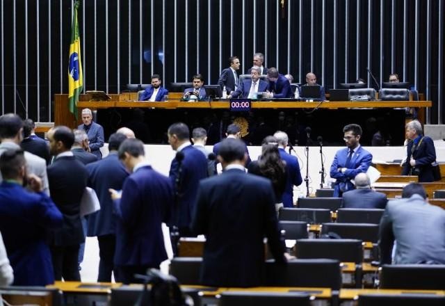 Imagem da noticia Câmara aprova regras trabalhistas para estado de calamidade pública