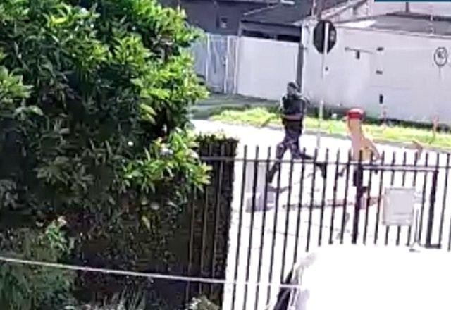 Imagem da noticia Vídeo mostra jovem sendo perseguido por GCMs momentos antes de ser morto