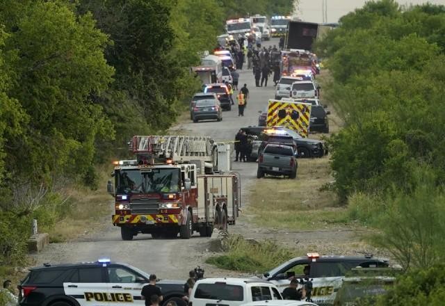 Imagem da noticia EUA: Mais de 40 imigrantes são encontrados mortos em caminhão no Texas