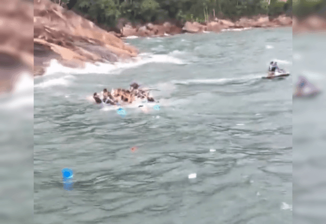 Imagem da noticia Nove pessoas são resgatadas após correnteza atingir canoas em Guarujá, no litoral de SP