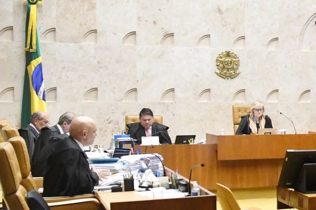 Imagem da noticia 8/1 no STF tem 30 condenados, 66 presos e 1 mil julgamentos na fila