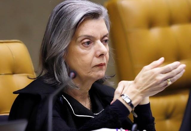 SBT News na TV: Cármen Lúcia toma posse como presidente do TSE