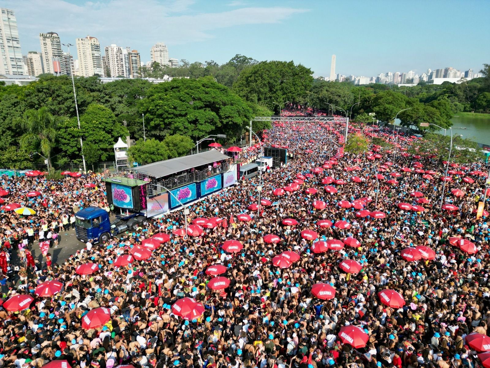 Imagem da noticia Carnaval de São Paulo atrai 16 milhões de foliões e movimenta bilhões na economia