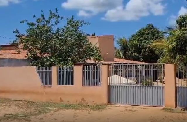 Imagem da noticia “Encheram a barriga e foram embora”, diz parente de casal feito refém por fugitivos