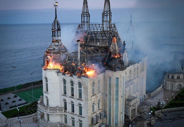 Ataque russo destrói "Castelo do Harry Potter" na Ucrânia