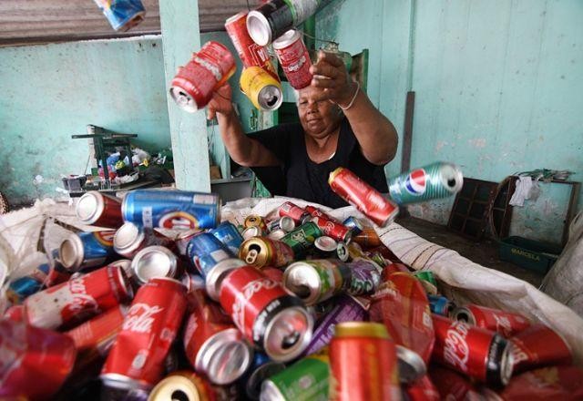 Imagem da noticia Governo lança programa para catadores de materiais recicláveis; assista