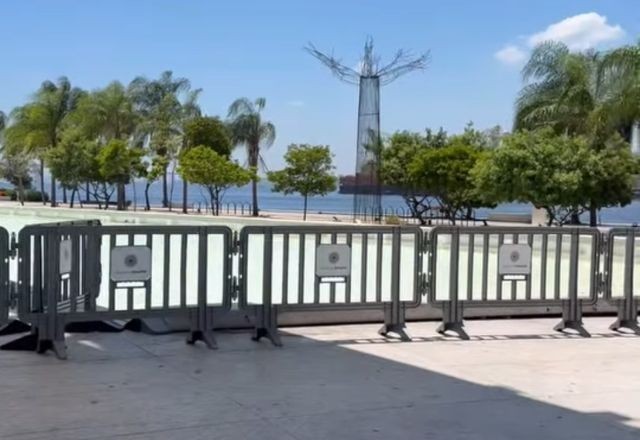 Imagem da noticia Museu do Amanhã interdita espelho d´água após invasão de foliões