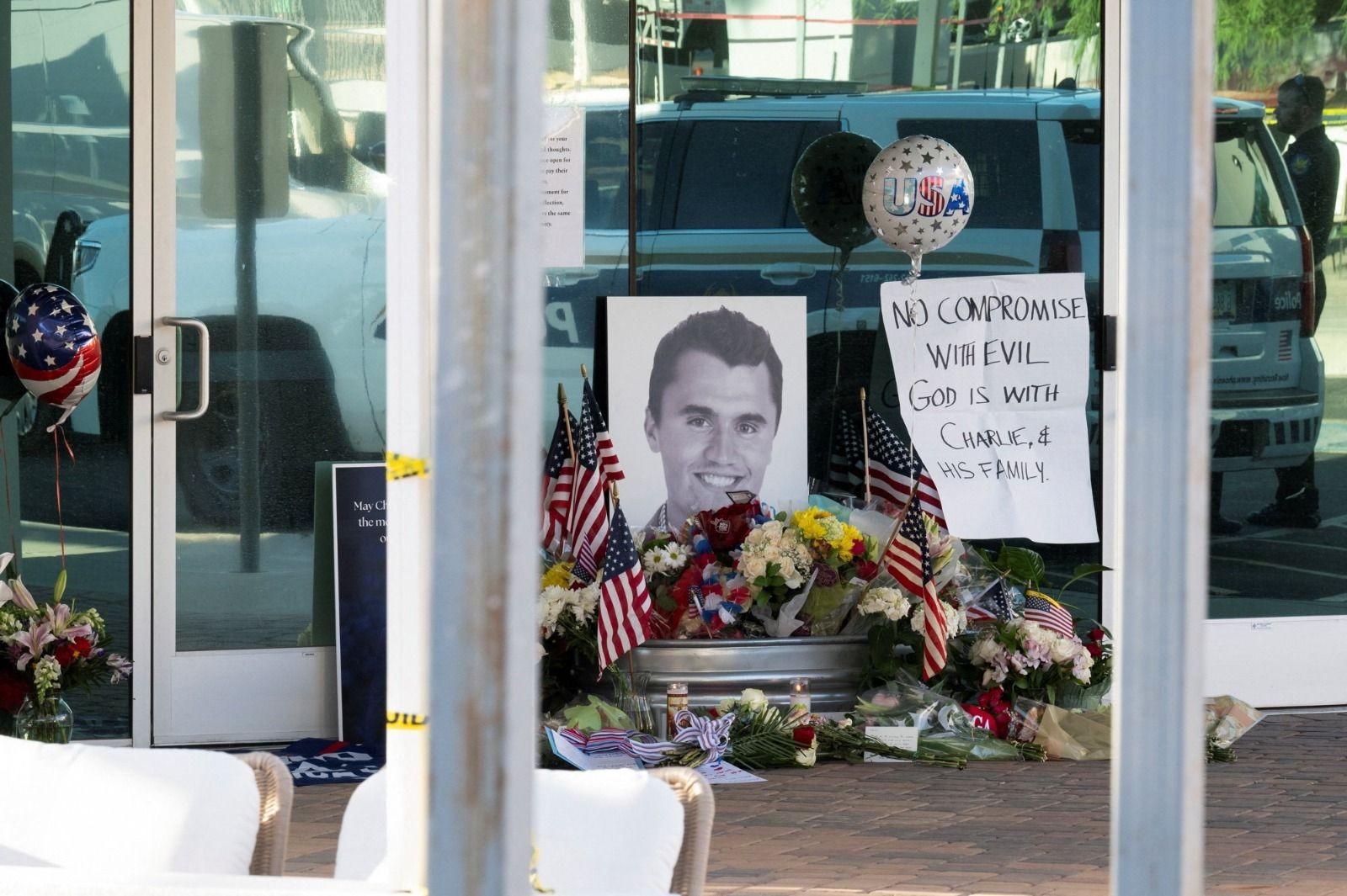 Imagem da noticia Autoridades dos EUA encontram rifle que pode ter sido usado para matar Charlie Kirk