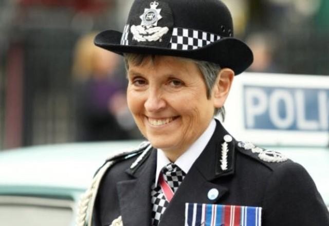 Imagem da noticia Londres: chefe de polícia metropolitana renuncia após denúncias de misoginia e racismo