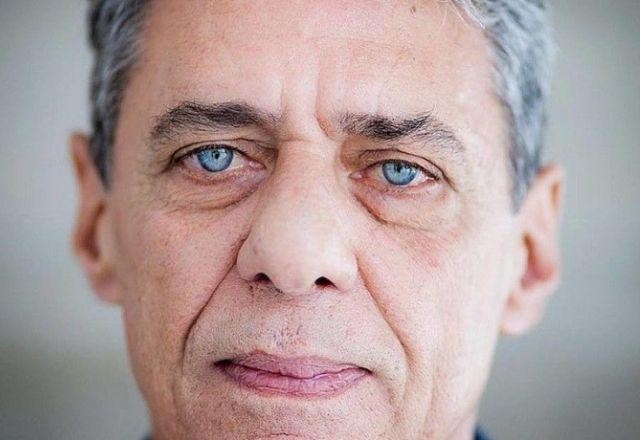 Imagem da noticia Presidente entrega Prêmio Camões para Chico Buarque; assista