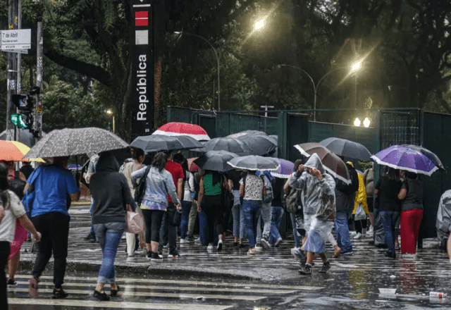 Imagem da noticia Previsão do tempo: chuva volta a São Paulo e avança pelo Sudeste nesta terça (31)