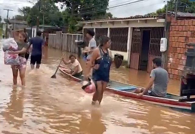 Imagem da noticia Temporal deixa cerca de 4 mil famílias desabrigadas no Acre