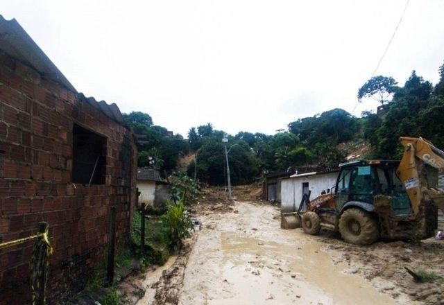 Imagem da noticia Número de mortos pelas chuvas em Pernambuco sobe para 127