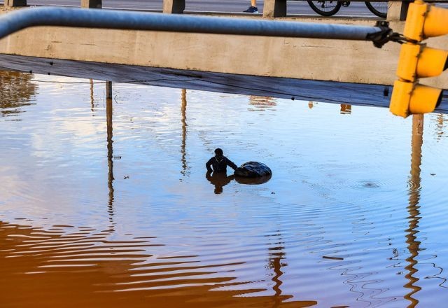 Chega a 83 o número de mortos pelas chuvas no Rio Grande do Sul