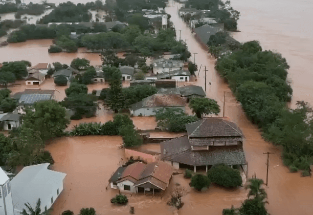 Sobe para 13 o número de mortos após fortes chuvas no RS