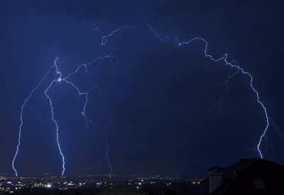 Inmet emite alerta vermelho para chuvas em Minas Gerais, Rio de Janeiro e São Paulo