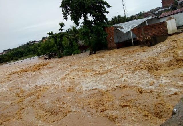 Imagem da noticia Chuvas na Bahia e em Minas: 82 cidades estão em situação de emergência