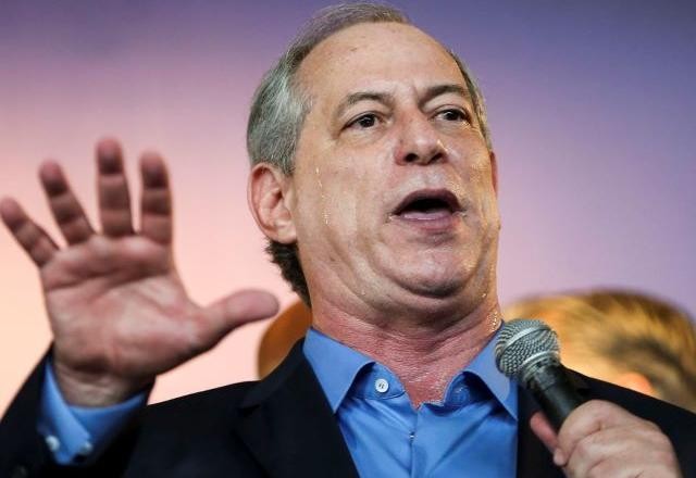 Imagem da noticia Em recuperação da covid, Ciro afirma que está "pronto para a batalha"