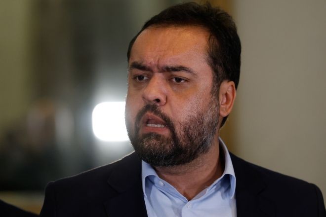 Imagem da noticia TSE suspende julgamento sobre cassação de Cláudio Castro após novo pedido de vista