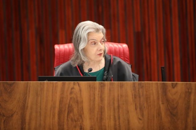 Imagem da noticia TSE analisa uso de inteligência artificial por candidatos