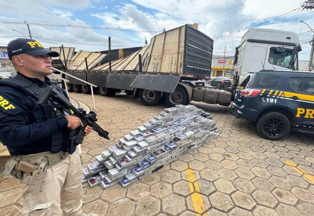 Imagem da noticia PRF apreende 600kg de cocaína na Rodovia Castello Branco, no interior de São Paulo