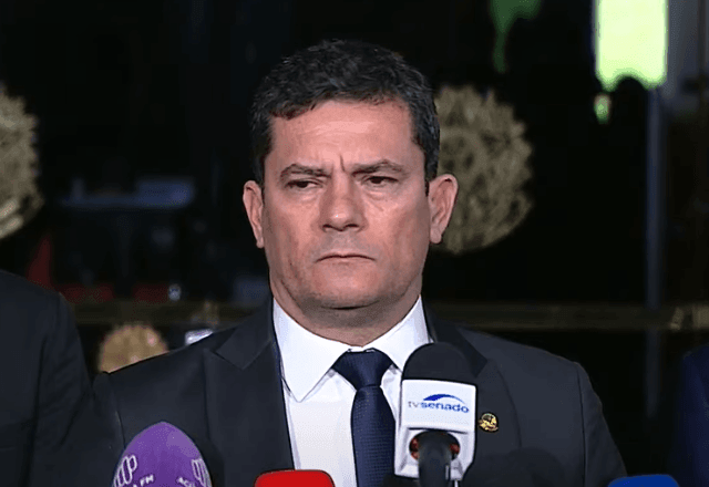 Imagem da noticia Moro chama de "boatos exagerados" possibilidade de cassação e elogia Judiciário
