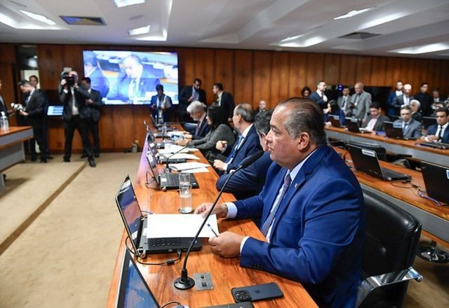 Imagem da noticia Votação de projeto que regulamenta cigarros eletrônicos é adiada novamente no Senado