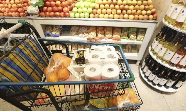 Imagem da noticia Governo avalia mudanças no sistema de vale-refeição para aumentar poder de compra do trabalhador