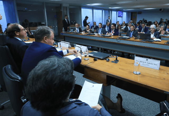 Imagem da noticia Proposta de novo Código Civil pode garantir união homoafetiva, proteção a pets e direitos de divorciados