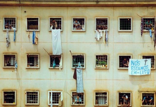 Imagem da noticia PM abre investigação interna para apurar conduta de policiais que comemoraram massacre do Carandiru