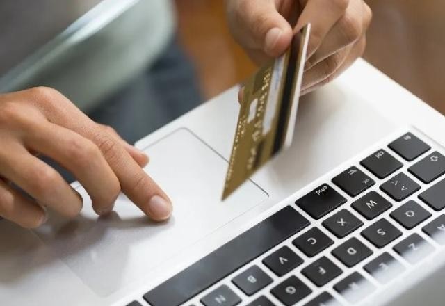 Imagem da noticia Amazon e a Shopee pedem isenção de imposto em compras de até US$ 50