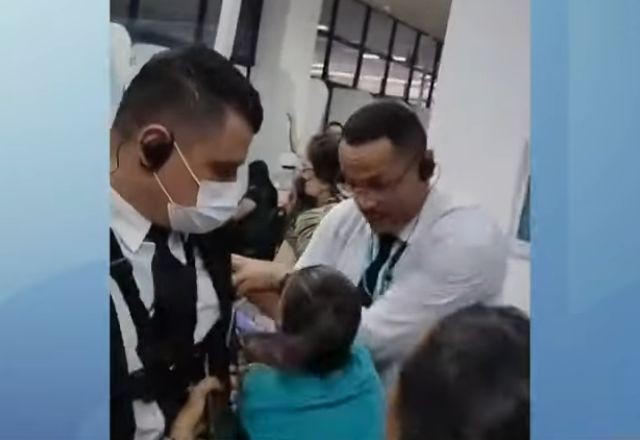 Imagem da noticia Pacientes se revoltam por demora em atendimento e causam confusão