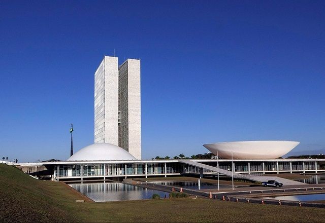 Imagem da noticia Congresso tem votações da PEC da anistia e PL da dívida dos estados em 1ª semana agitada pós-recesso