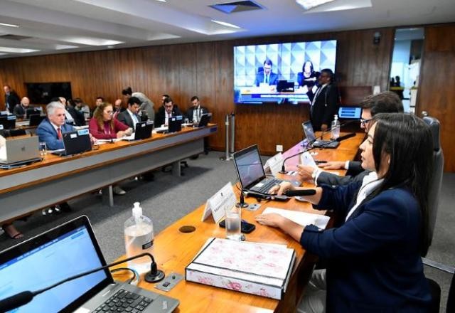 Imagem da noticia CPMI do 8/1 rejeita convocação de membro da Força Nacional