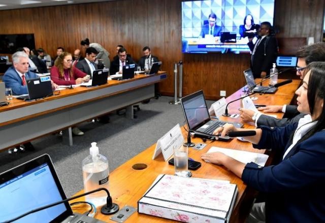 Imagem da noticia CPMI do 8/1 apresenta relatório final nesta 3ª: Bolsonaro na mira