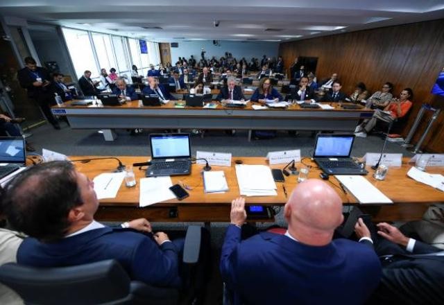 Imagem da noticia CPMI do 8/1 tem 395 documentos sigilosos de provas contra golpistas